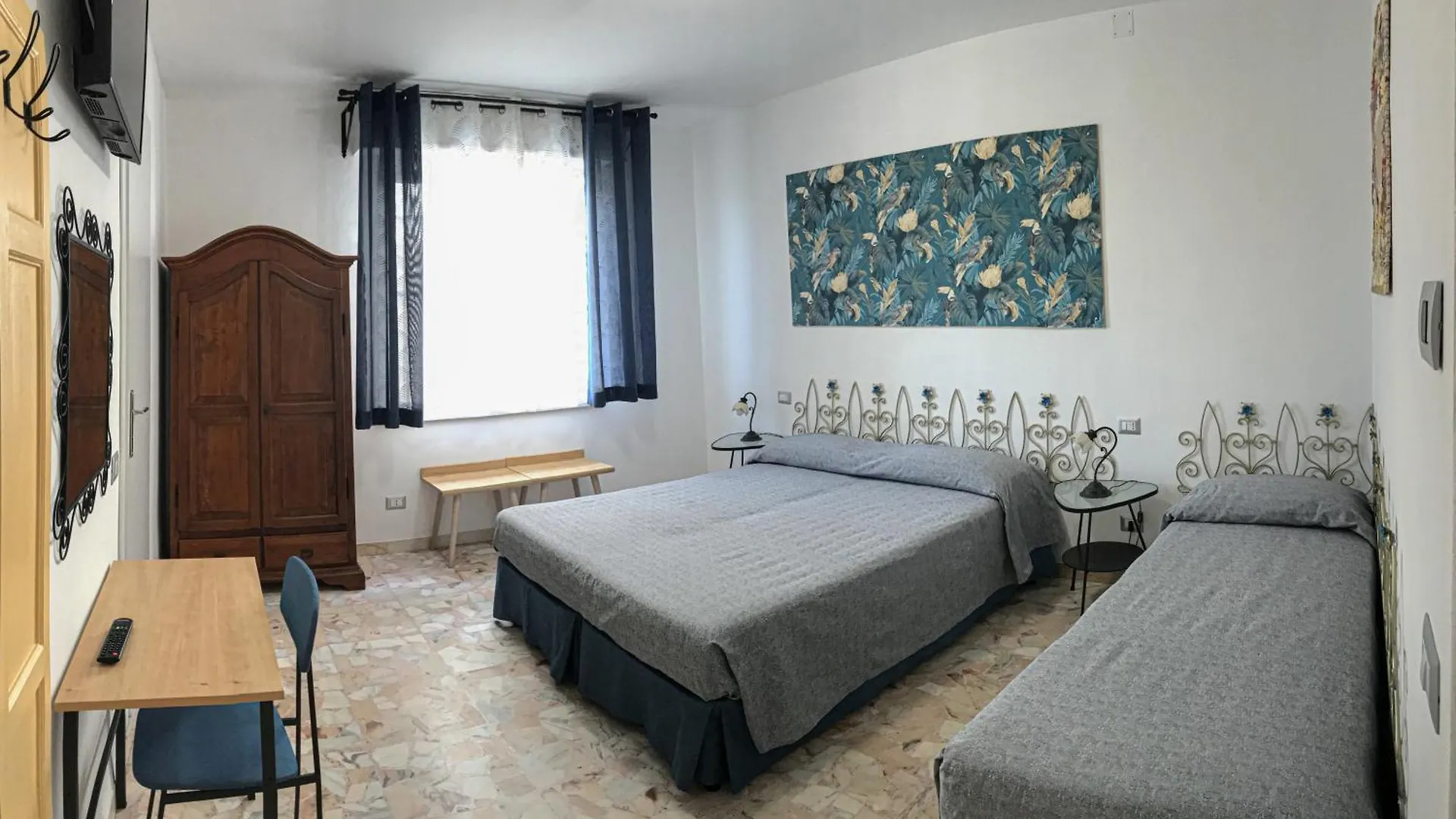 Beb Terrazza Del Sole Bed & Breakfast Pisa Italy